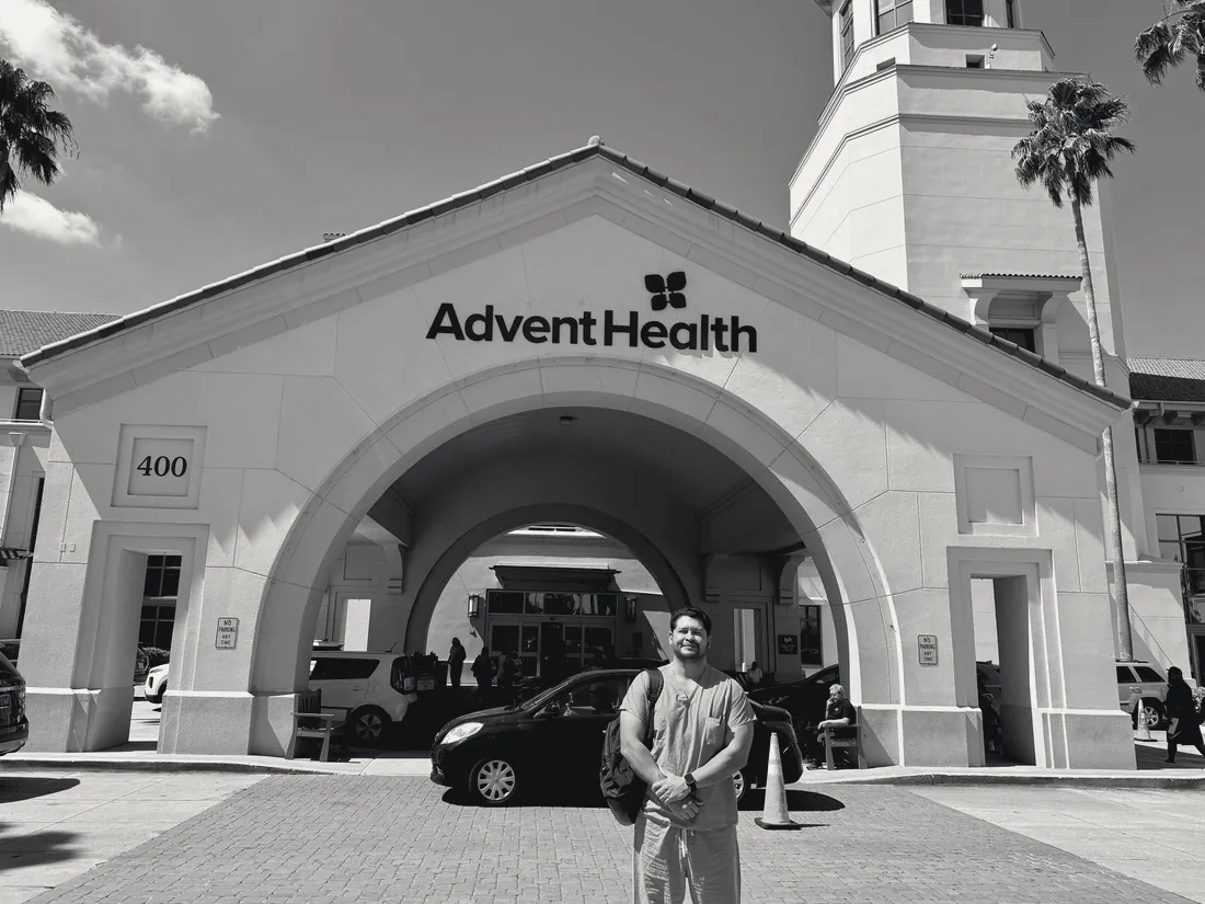 Dr. Jorge Rosales en AdventHealth, Estados Unidos